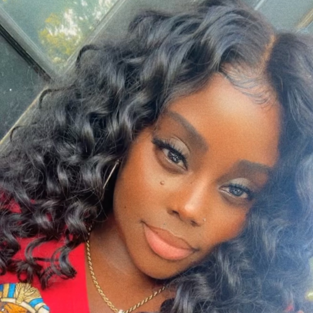 Meet your Posher, Abena